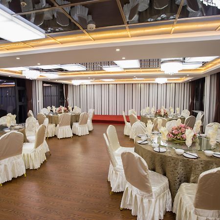 Holiday Inn Express Dujiangyan Ancient City Eksteriør bilde